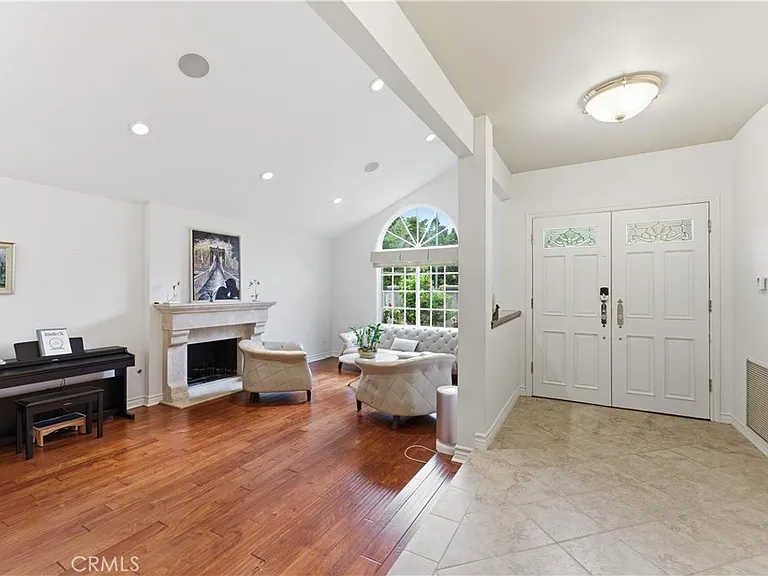 19511 Rosita St — Photo 4