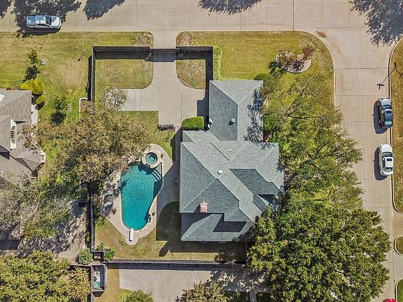 3rd image of 11700 Ferndale Ln