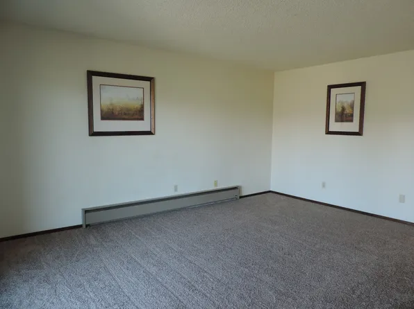 1622 E 9th St APT 2, The Dalles, OR 97058