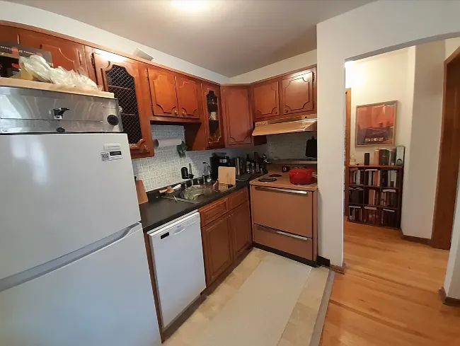 Lexington Court Apartments — Photo 18