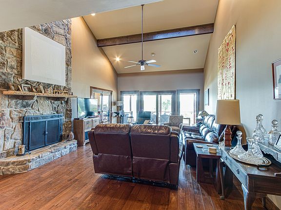 4th image of 105 McKinney Cir