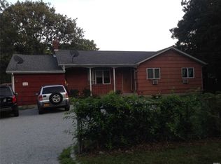 50 Arrowhead Dr, Shirley, NY 11967