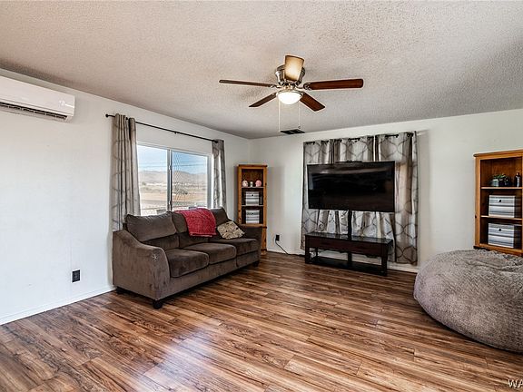 2nd image of 2540 Jagerson