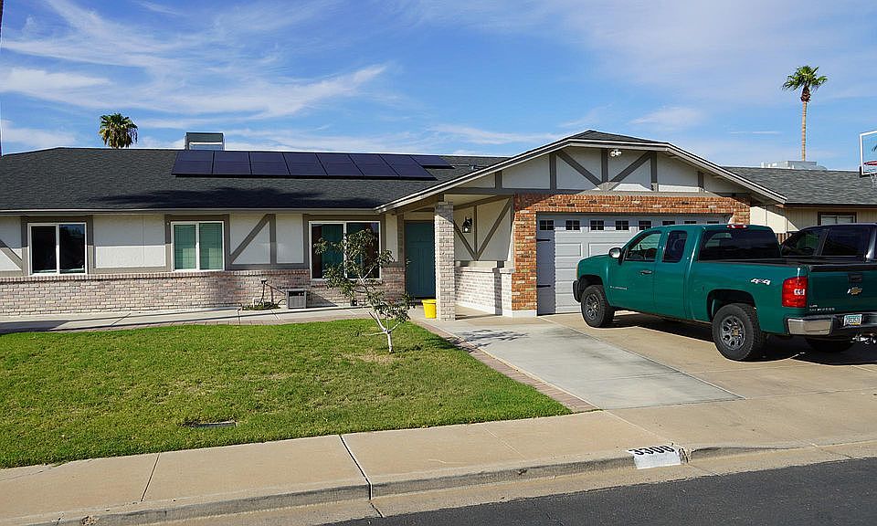 1st image of 3308 E Carmel Ave