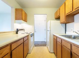 Woodcreek Manor, Lincoln Park, MI 48146