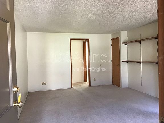 4th image of 2201 NW Grant Ave APT 4