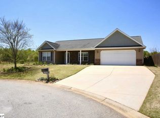 108 Lost Creek Ct, Simpsonville, SC 29681