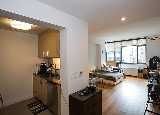 Rented by Warburg | media 31