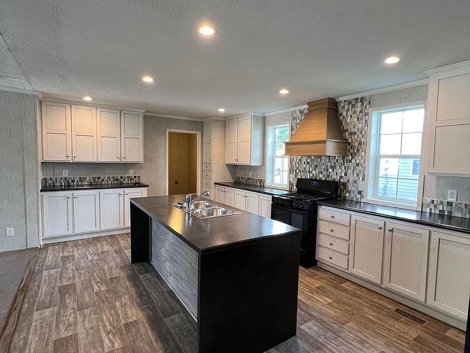 1st image of 825 1st Ave E #229