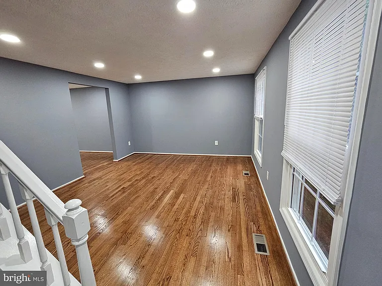 8619 Hayshed Ln — Photo 2