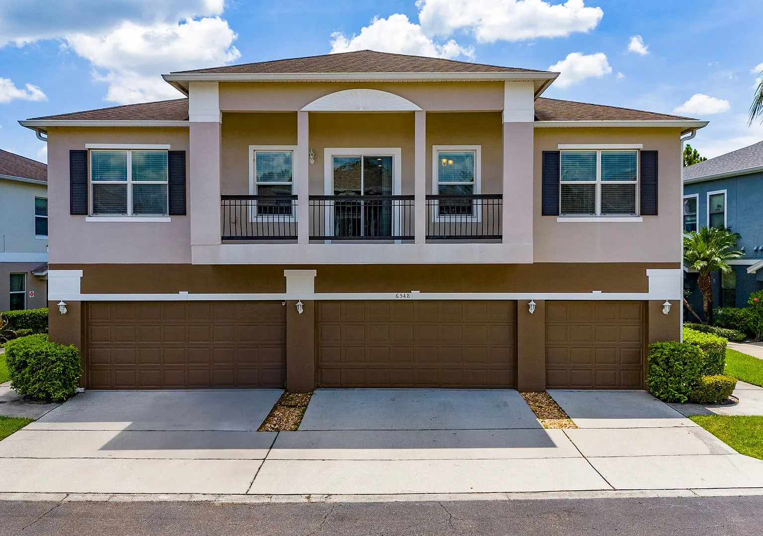 2nd Story 2 Bedroom with Garage in Carter Glen — Photo 1