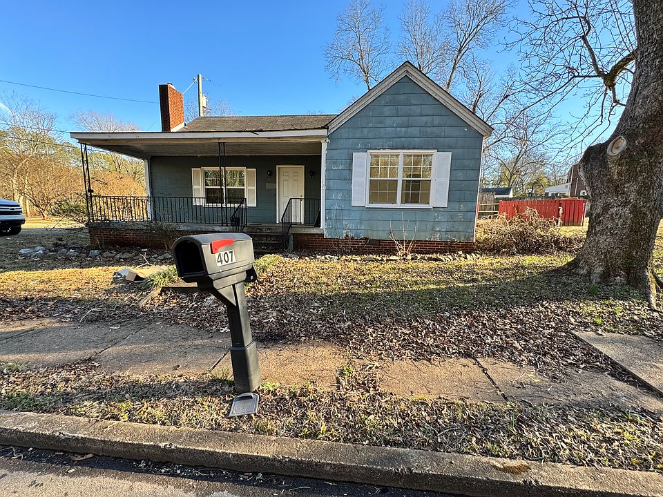 1st image of 407 Finley Dr NW