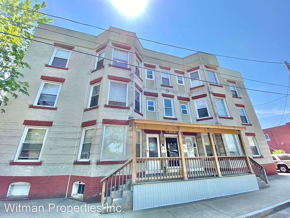 1st image of 23 Chapel St Unit 3L