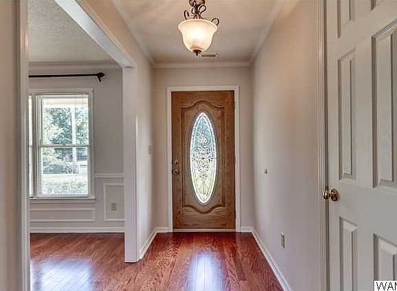 3rd image of 3718 Eagle Cove Ln