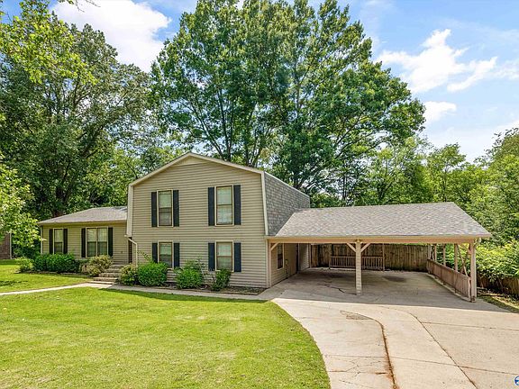 3rd image of 2514 Willena Dr SE