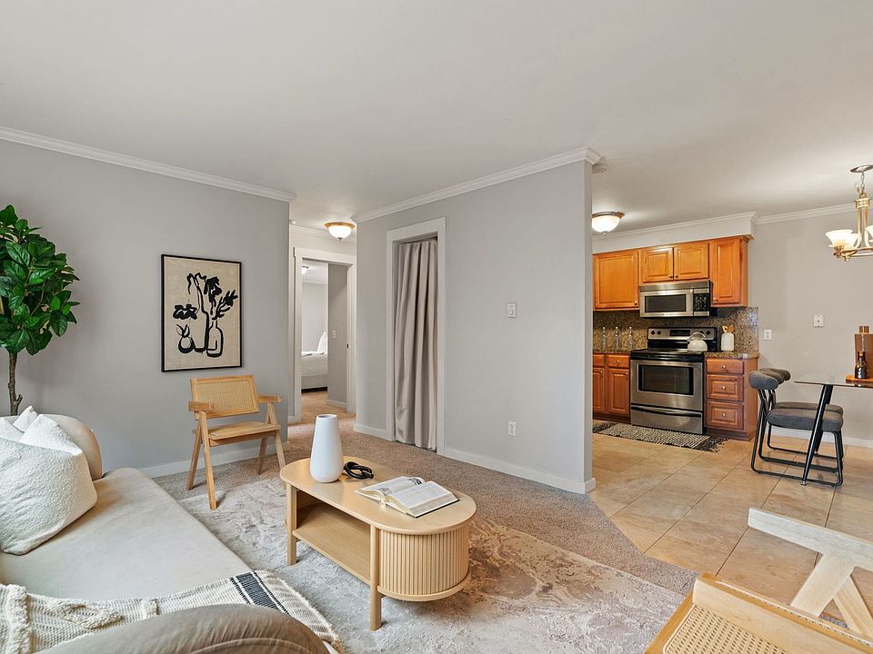 1st image of 3626 14th Ave W APT 102