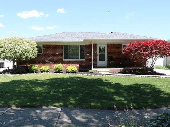 2nd image of 14979 Xavier Dr