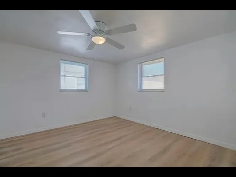 11138 Yellowwood Ln — Photo 10
