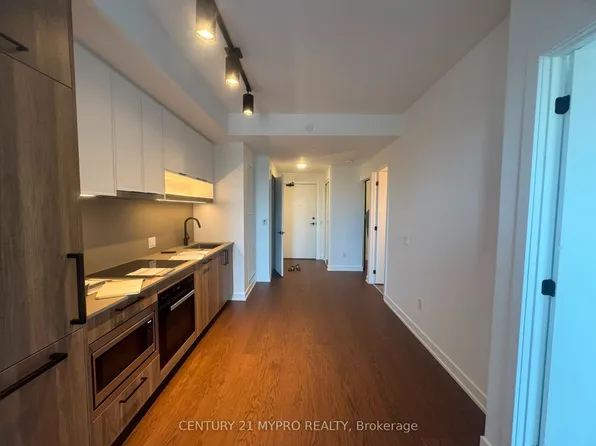 89 Montclair Ave, Toronto, ON