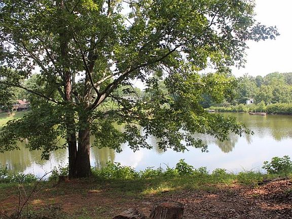 2nd image of 5420 S Lake Dr