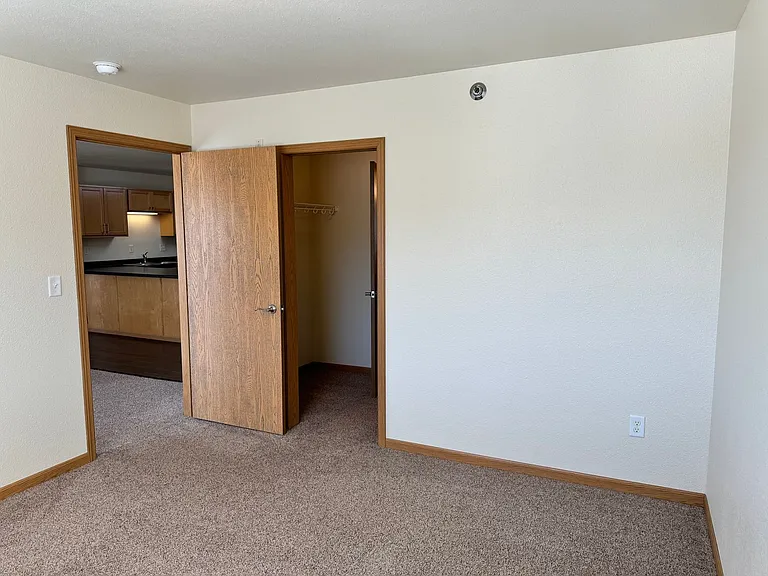 West Lake II Apartments — Photo 88