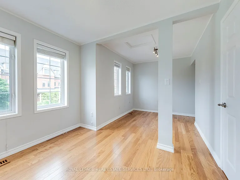 204 Roxton Rd — Photo 26