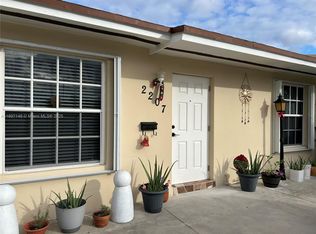 2207 SW 100th Ct, Miami, FL 33165