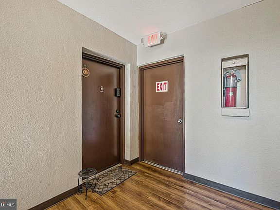 2nd image of 15708 Dorset Rd APT 176