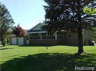 245 N Maple St, Fowlerville, MI 48836