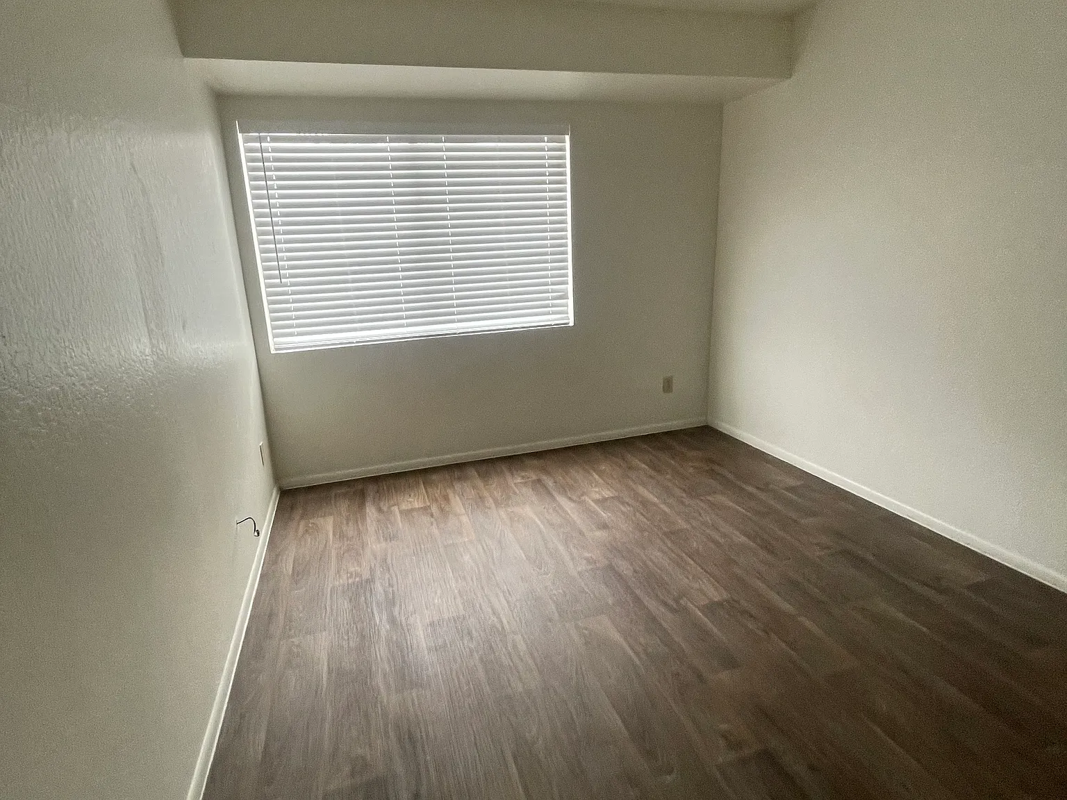 2 bed, 1.5 bath, 1286 sqft, $1,350 — Photo 4