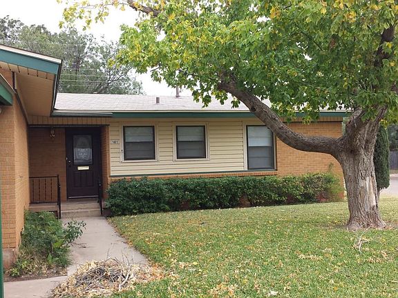 2nd image of 1401 Glenhaven Dr