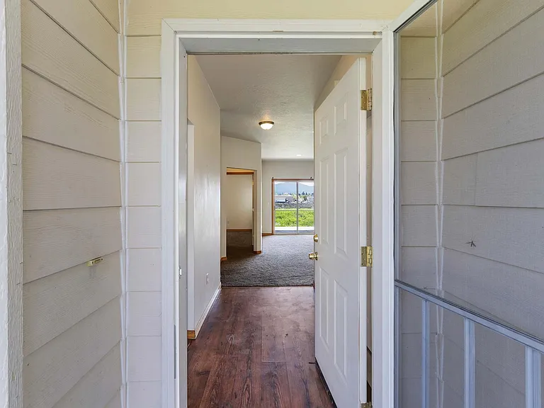 Entry way
