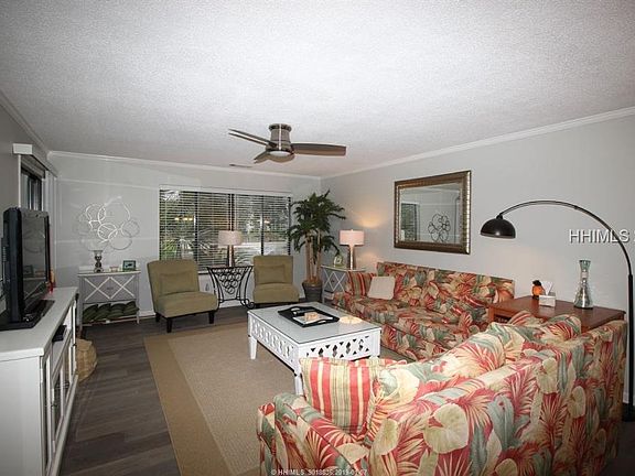 4th image of 36 Deallyon Ave APT 31