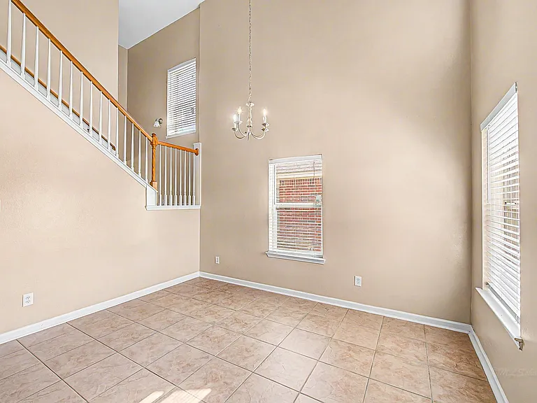 18114 Sorrell Oaks Ln — Photo 6