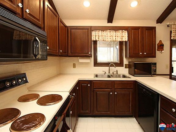 3rd image of 6032 Dogwood Dr