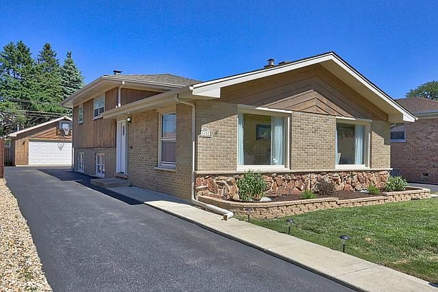 1st image of 1407 N 33rd Ave