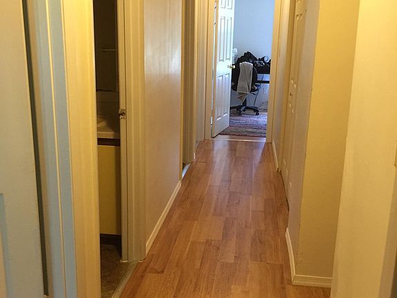 5th image of 146 Clover Valley Cir