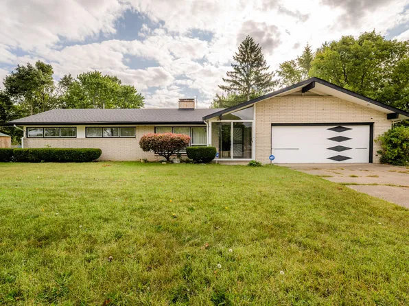 2159 Ogden Ave, Benton Harbor, MI 49022