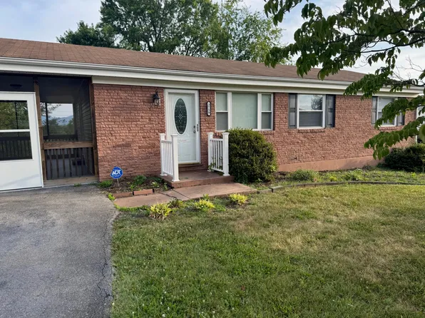 3758 Long Meadow Ave NW, Roanoke, VA 24017