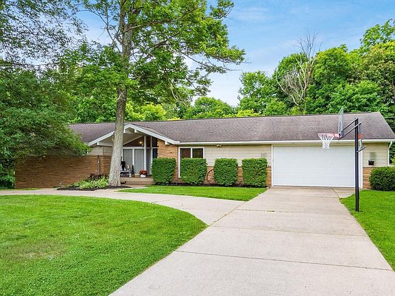 3rd image of 342 Brentwood Dr