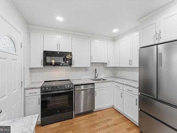 3rd image of 6014 Ticonderoga Ct