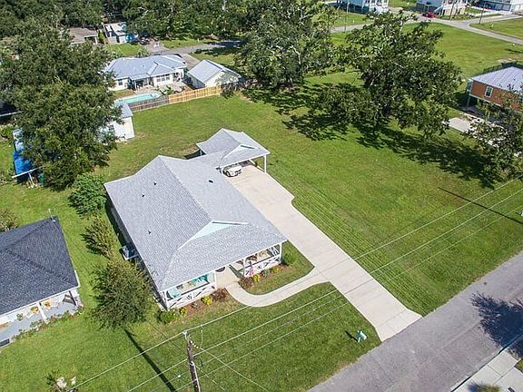 5th image of 612 Hardy Ave