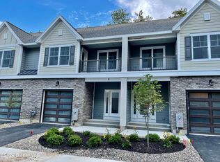 40 Landon Ln, Ballston Spa, NY 12020