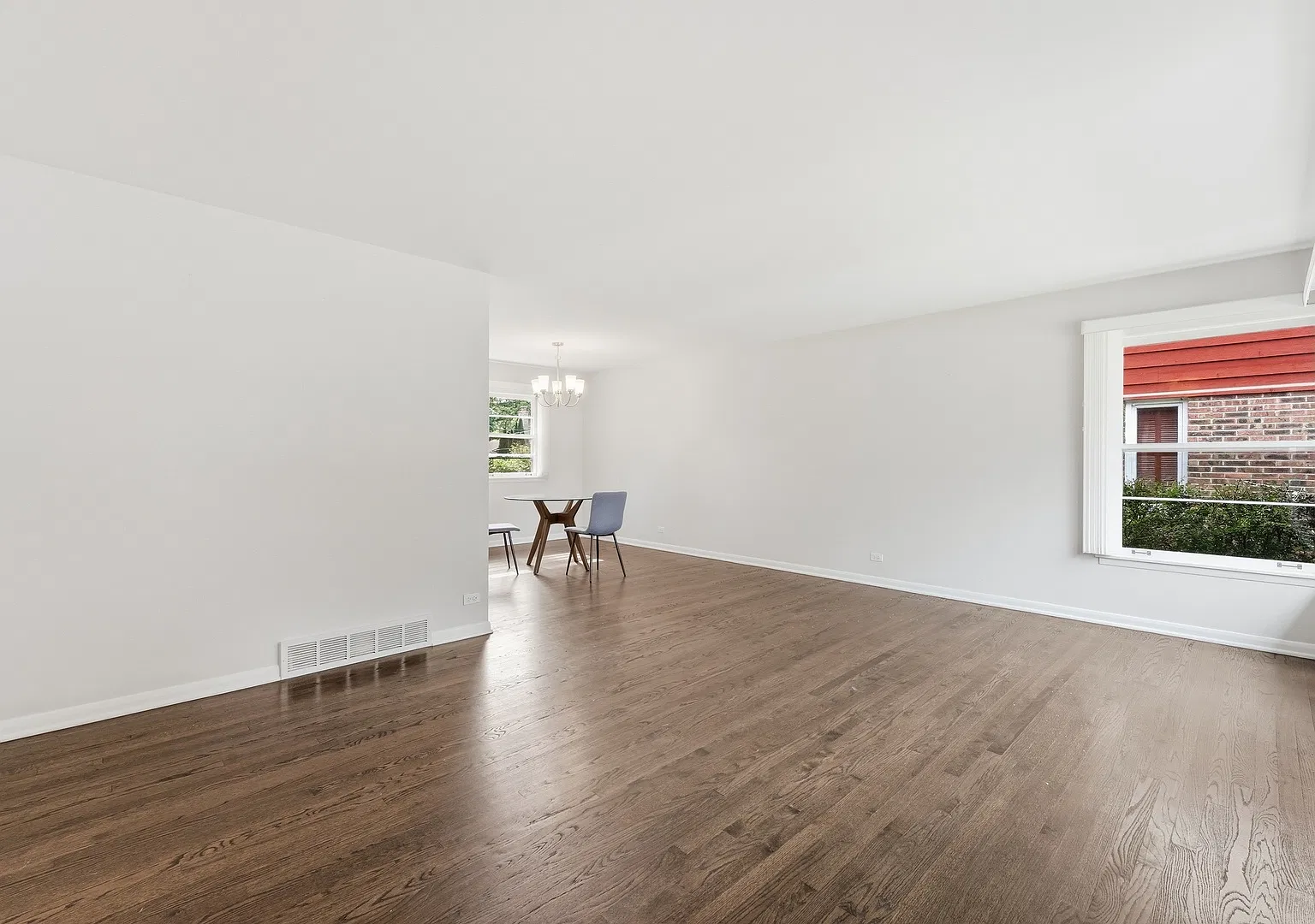 3 bed, 1725 sqft, $4,500 — Photo 3