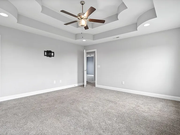 3482 Southwood Dr — Photo 18
