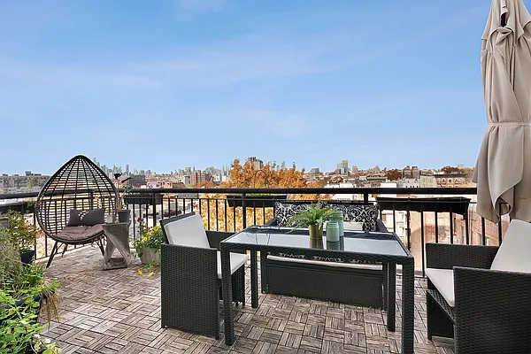 Sold by Compass | media 12