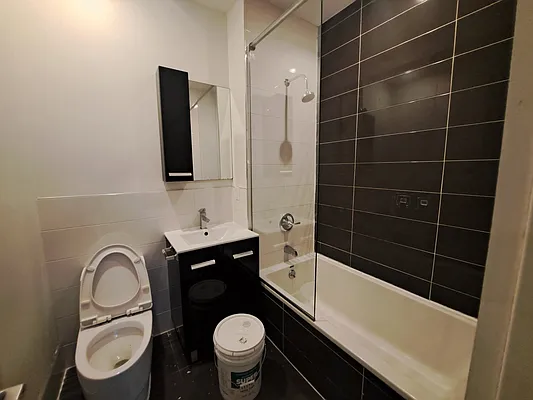 Rented by Friedman Mayer, LREB | media 9