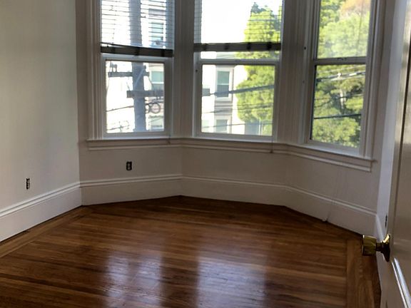 5th image of 1369 Greenwich St Unit A