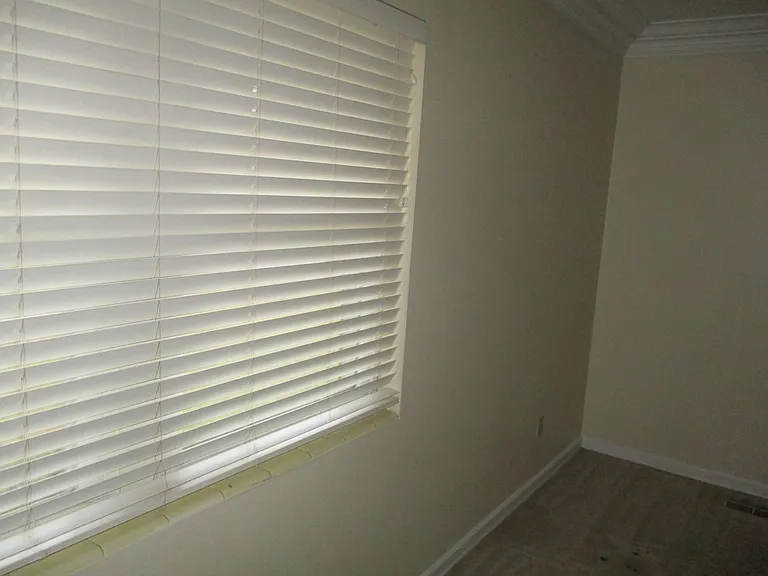 1020 Edgewater Dr — Photo 10
