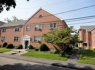 497 Centre St APT 1, Newton, MA 02458